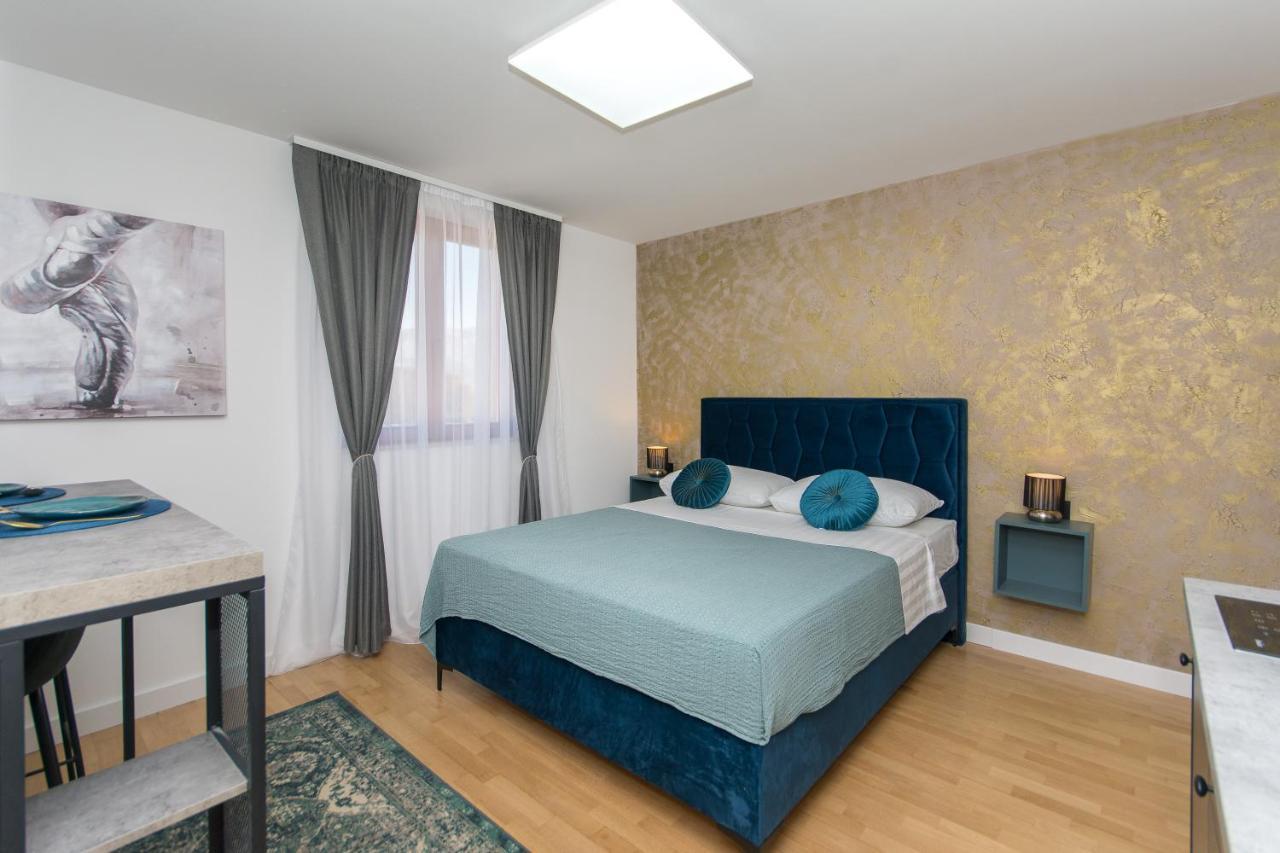 Sapphire Studio Apartment With Free Private Parking Ragusa Esterno foto