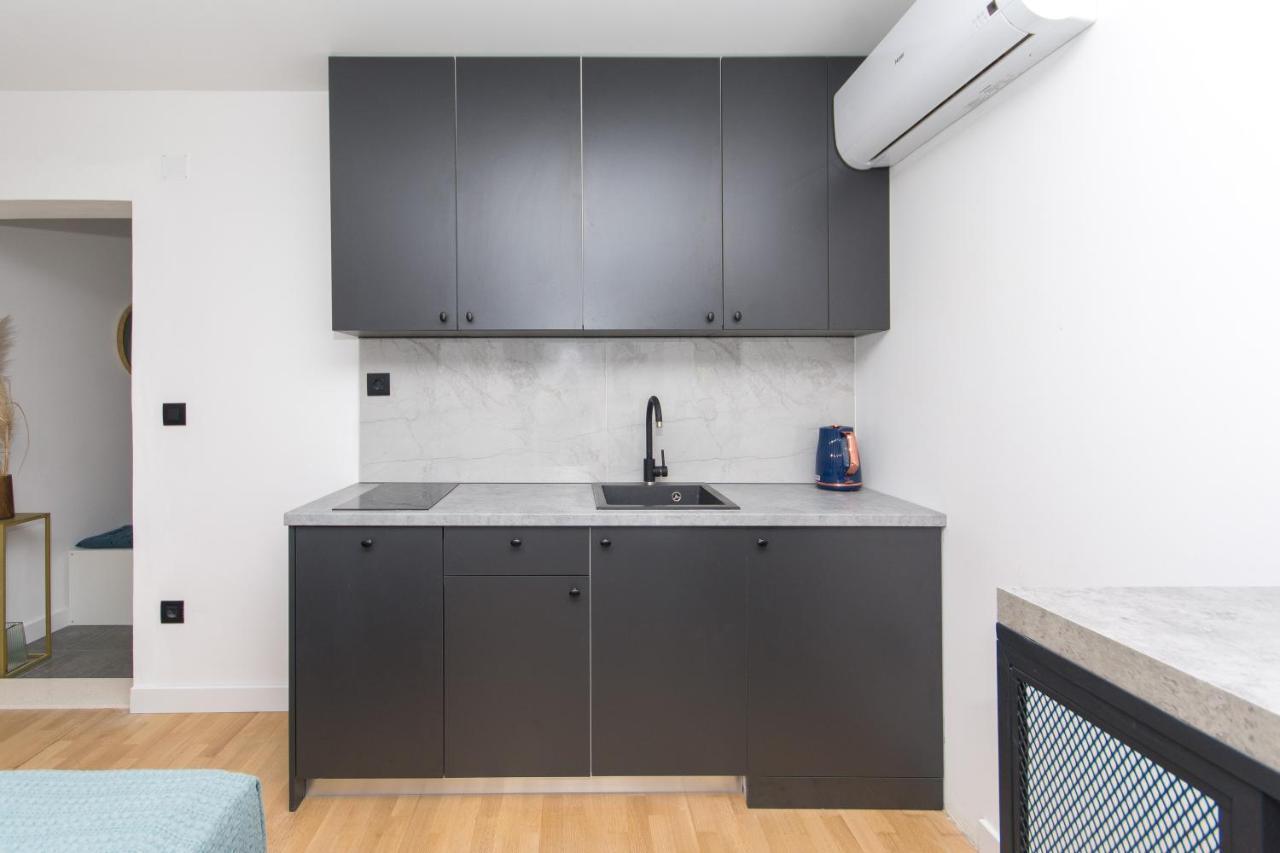 Sapphire Studio Apartment With Free Private Parking Ragusa Esterno foto