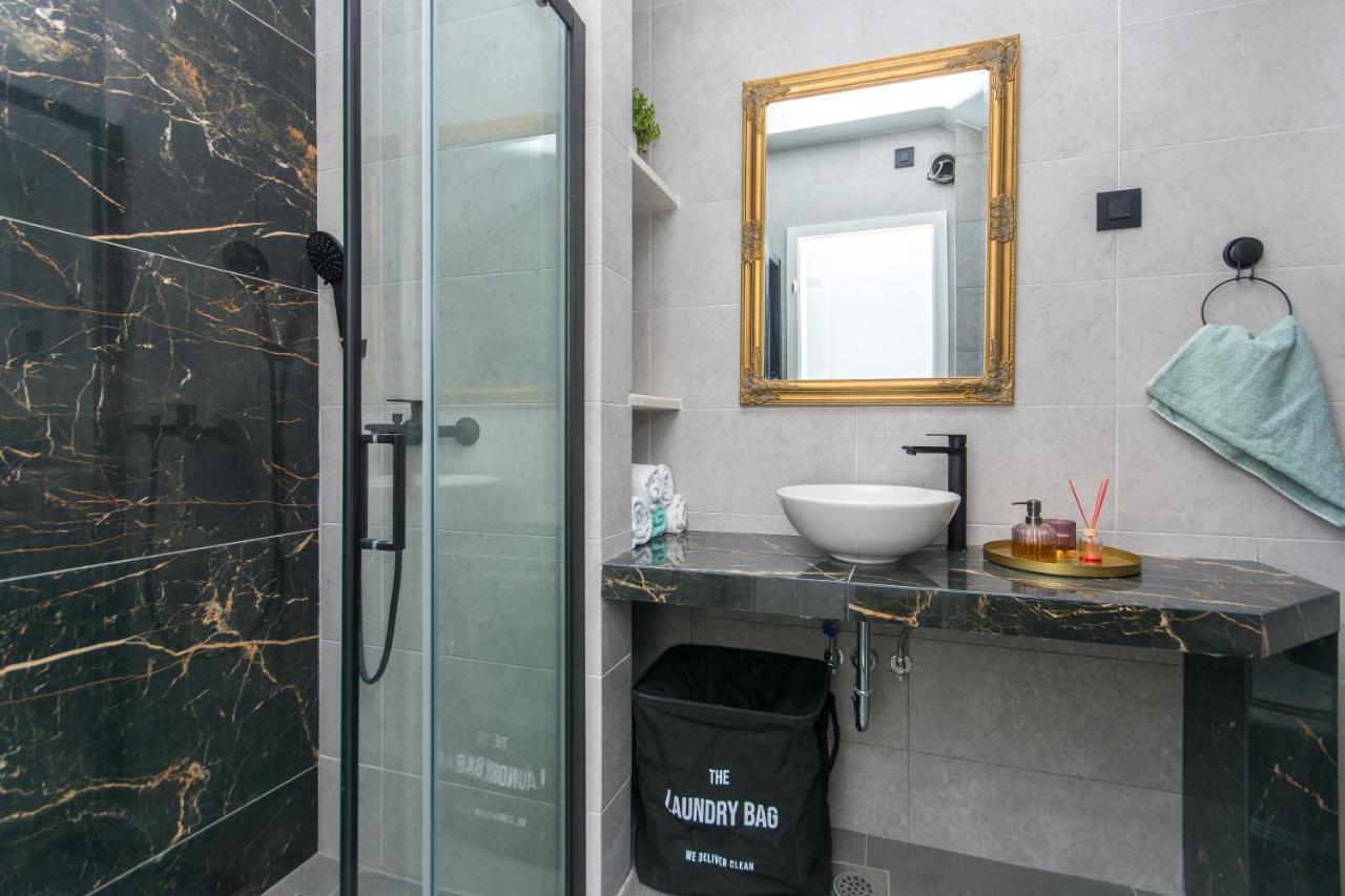 Sapphire Studio Apartment With Free Private Parking Ragusa Esterno foto