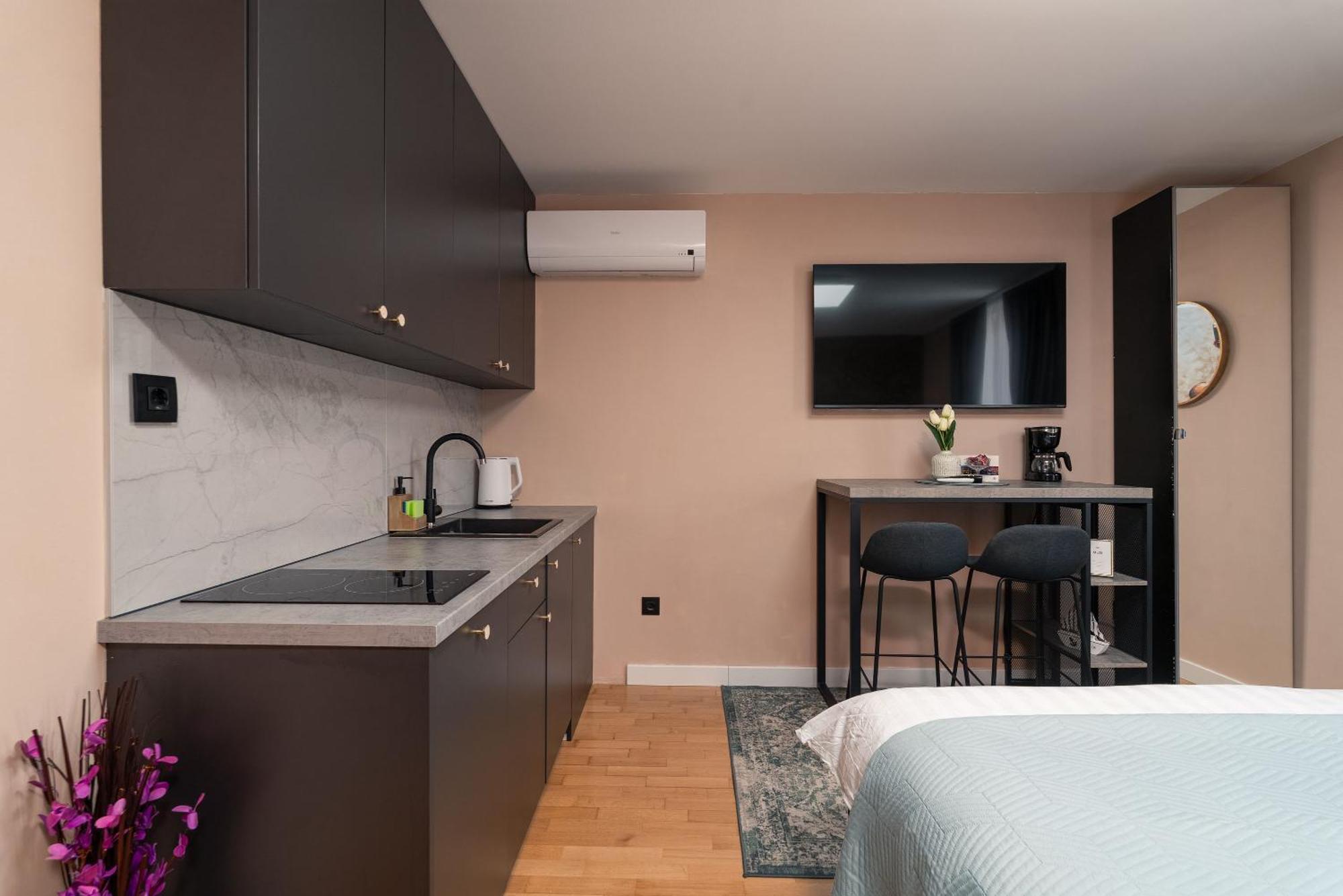 Sapphire Studio Apartment With Free Private Parking Ragusa Esterno foto