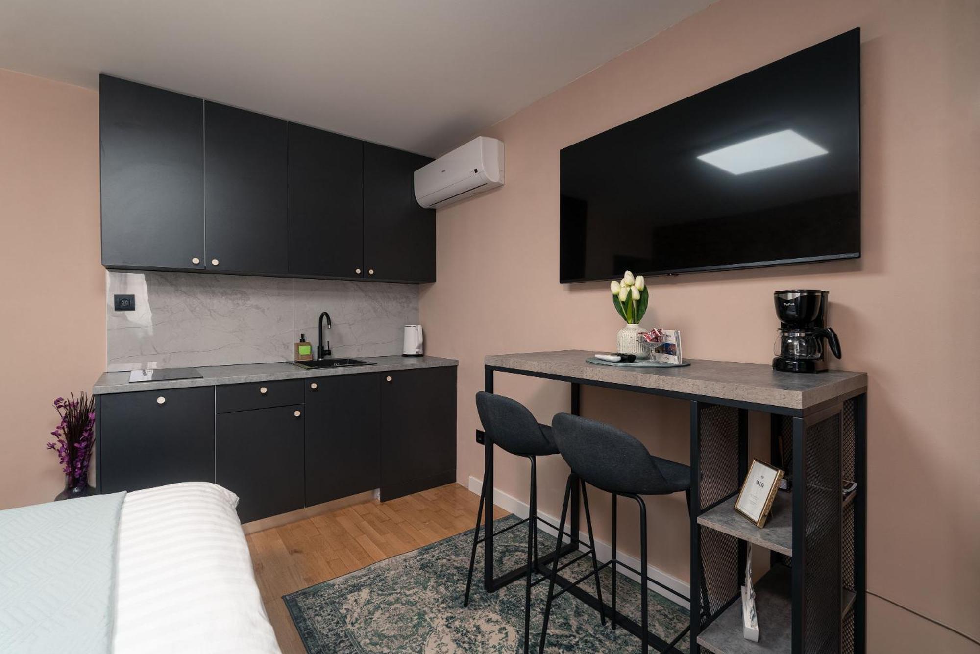 Sapphire Studio Apartment With Free Private Parking Ragusa Esterno foto