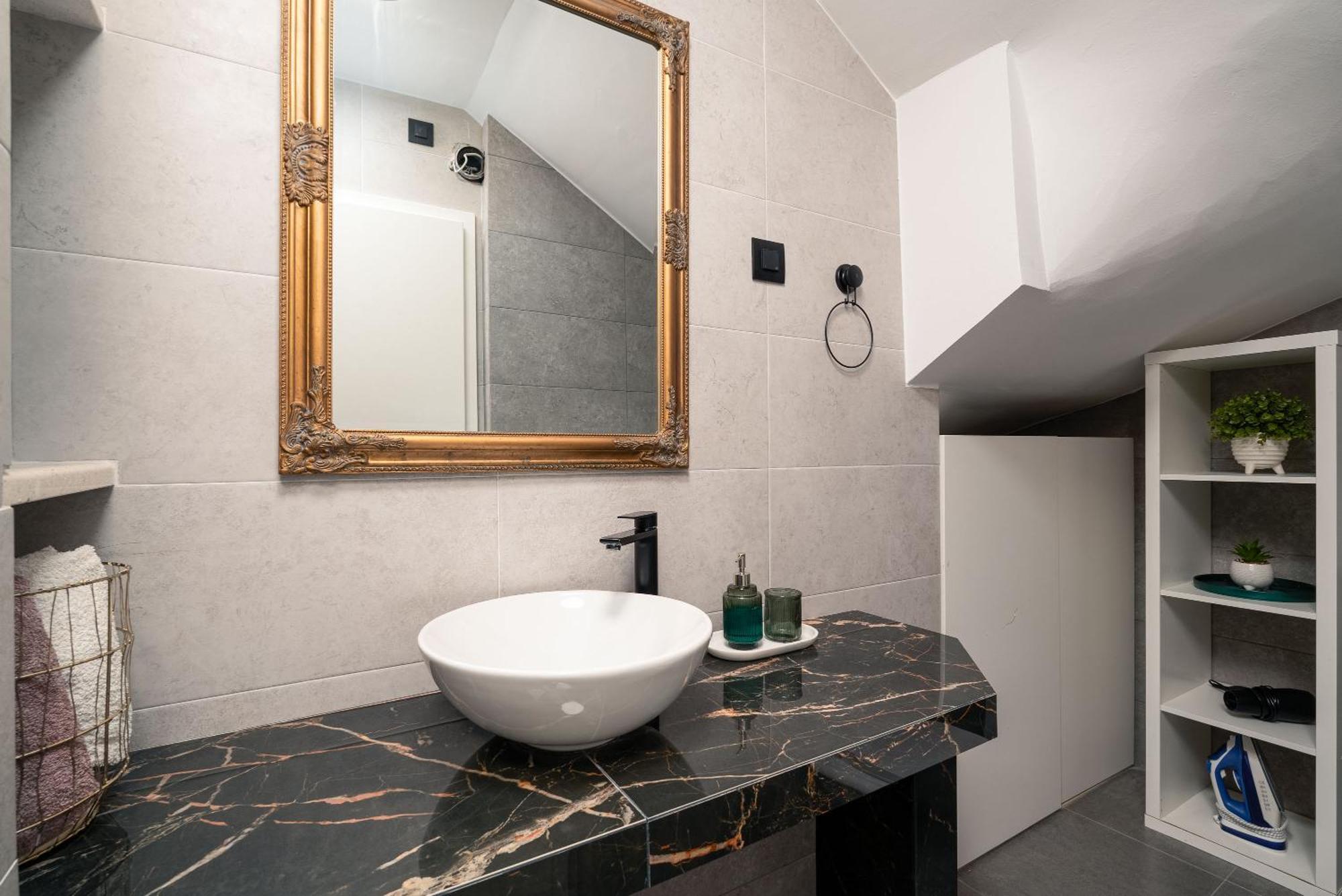 Sapphire Studio Apartment With Free Private Parking Ragusa Esterno foto